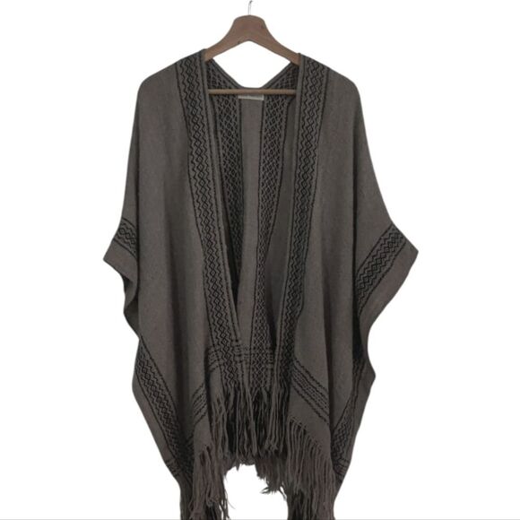 Ulla Johnson Handmade Alpaca Gray Tan and Black Poncho OS - Picture 4 of 10